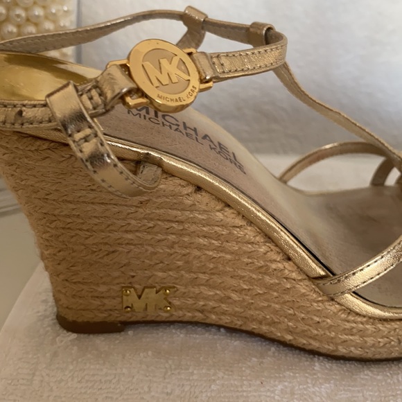 Micheal Kors Strap Wedges - Picture 8 of 15